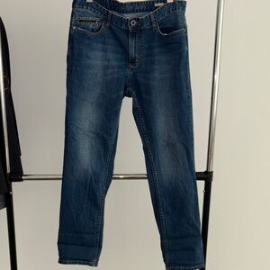 Calvin Klein Jeans Men's Classic Blue Straight Jeans